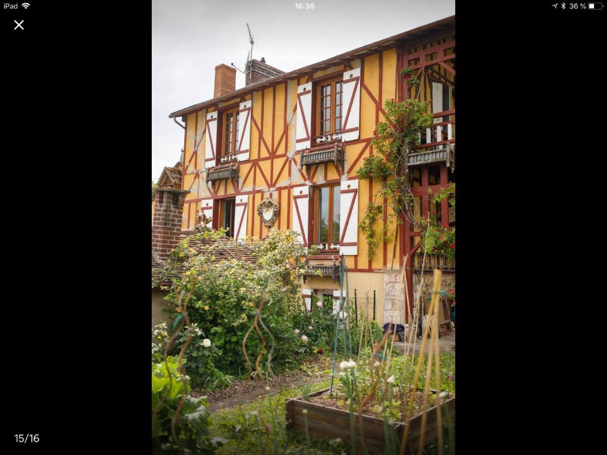 Bed and Breakfast Les Papouz Gommecourt Esterno foto